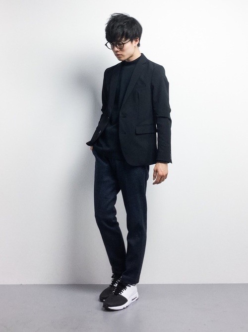 ジャケットとスキニーパンツを合わせた秋服コーディネート