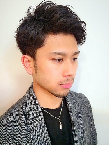 モテる髪型 ショートヘアツーブロック