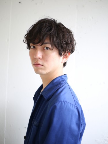 マッシュ メンズ 天然パーマ