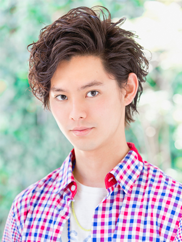 生田斗真 髪型