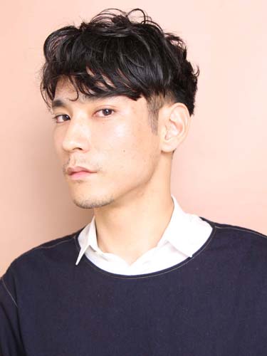 アシメ メンズ 髪型