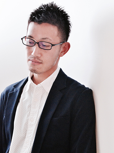 30代メンズの髪型、ツーブロックショート