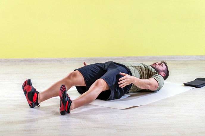 自重で行える効果的な体幹トレーニング7