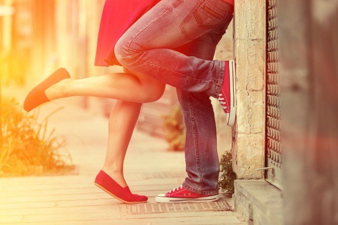 顎クイ キス