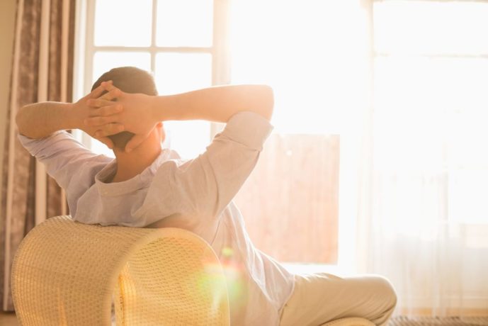 無理に背伸びしない年下男性